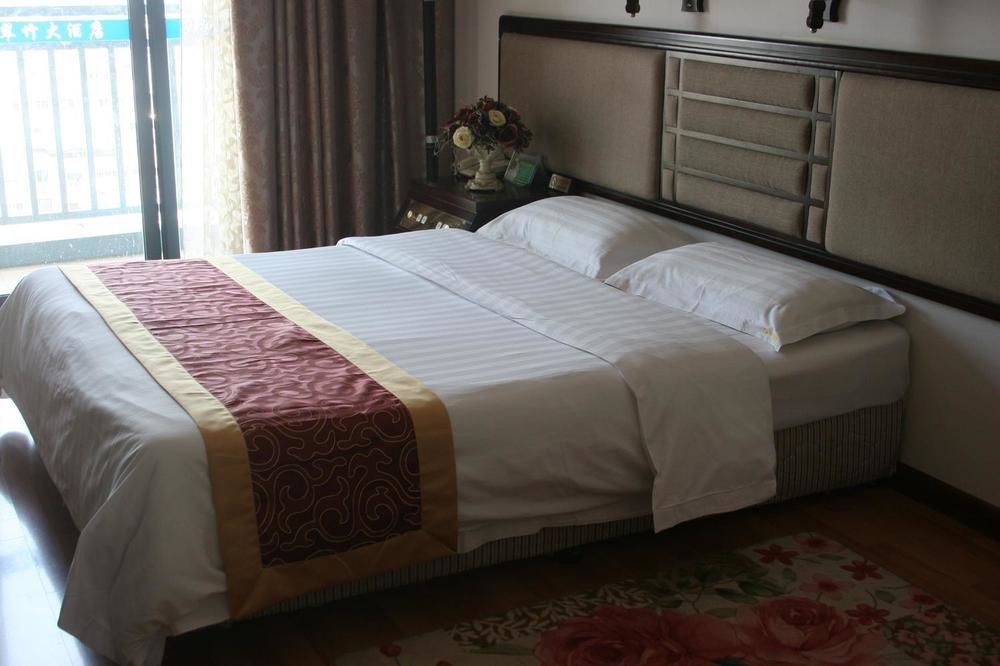 قويلين Green Bamboo Hotel المظهر الخارجي الصورة